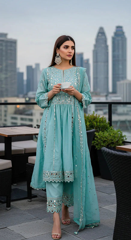 Luxury dress - Vogue Traders